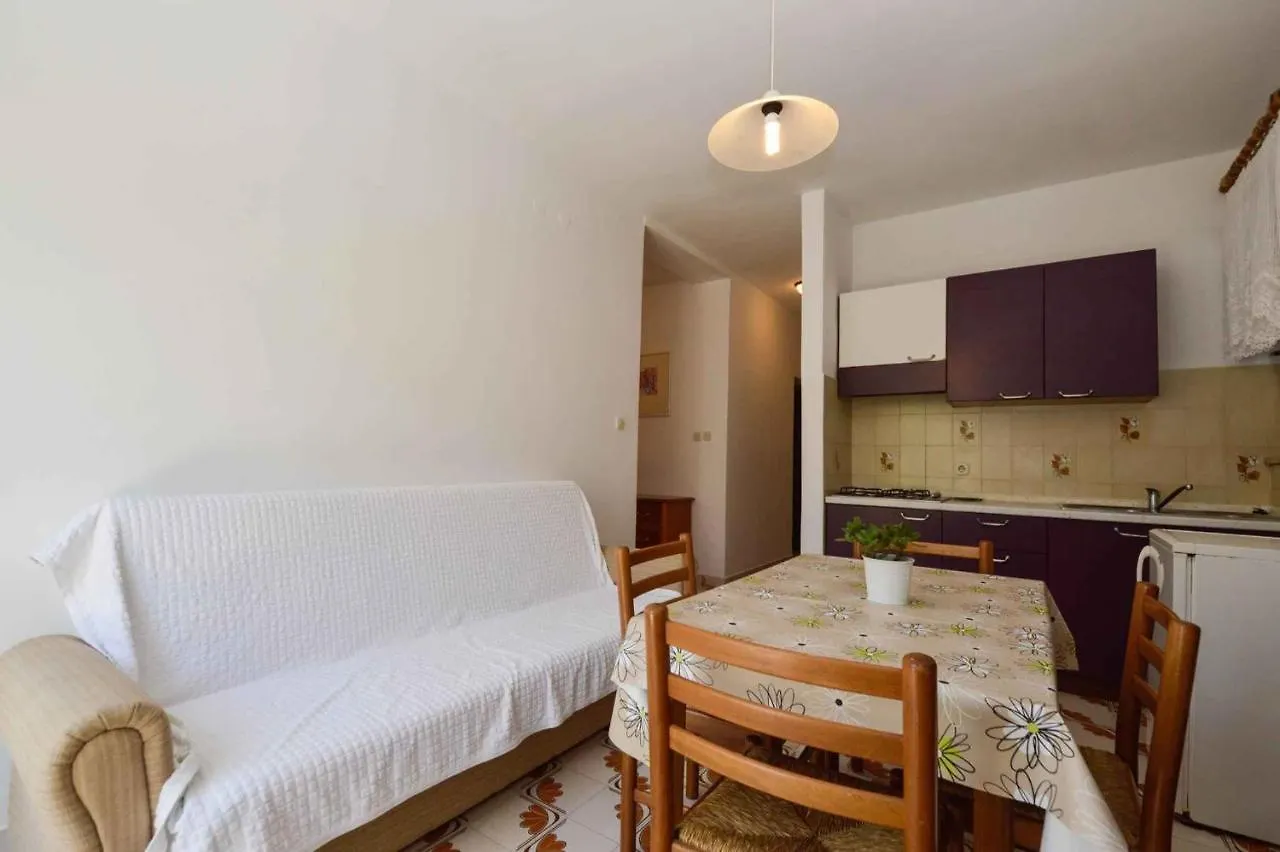 Apartment Silvia By Interhome Pula
