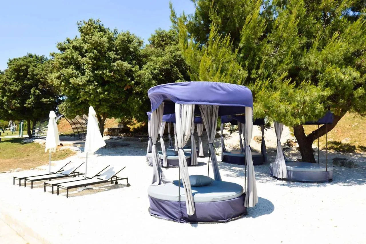 Apartment Silvia By Interhome Pula