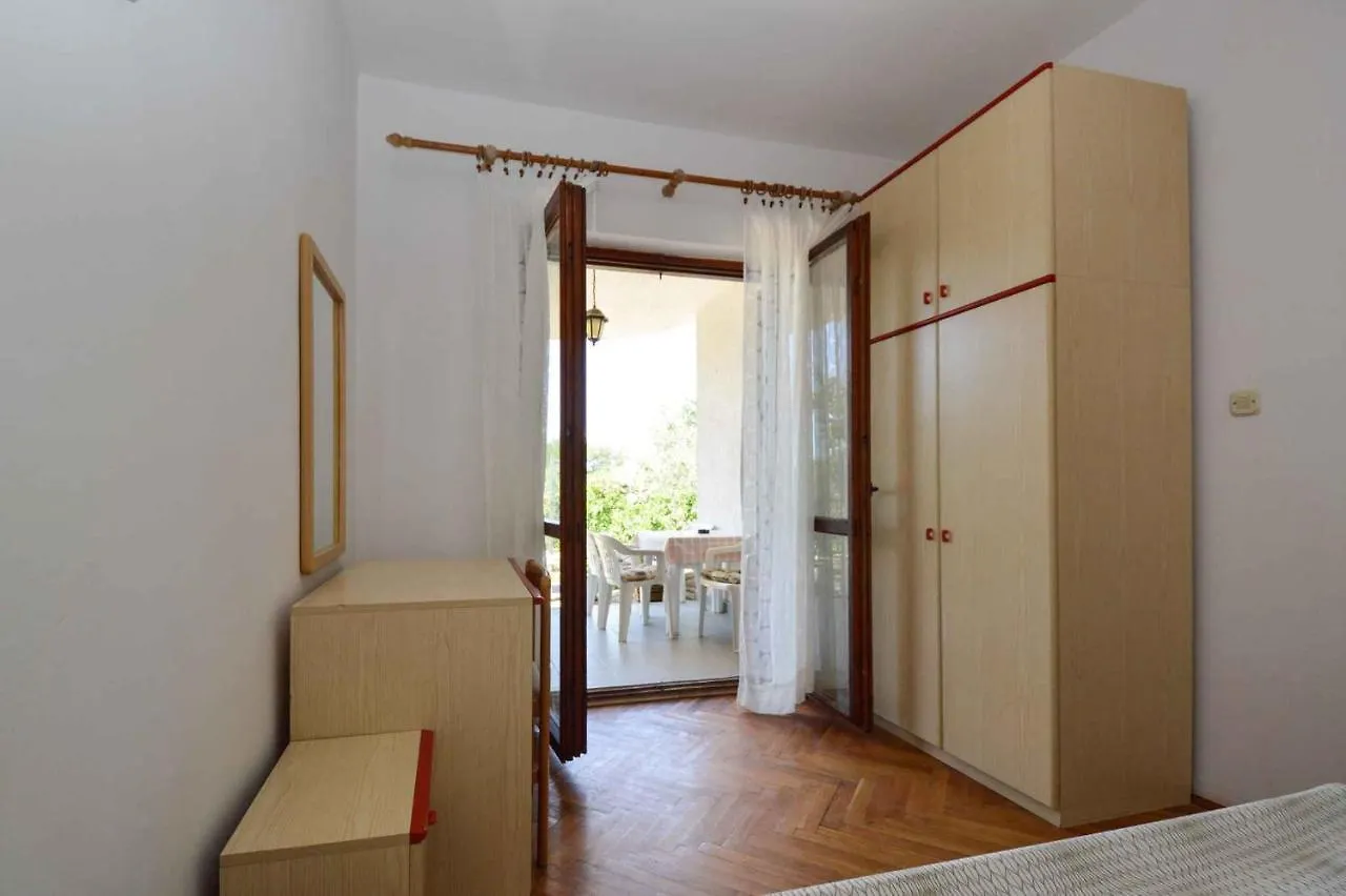 Apartment Silvia By Interhome Pula