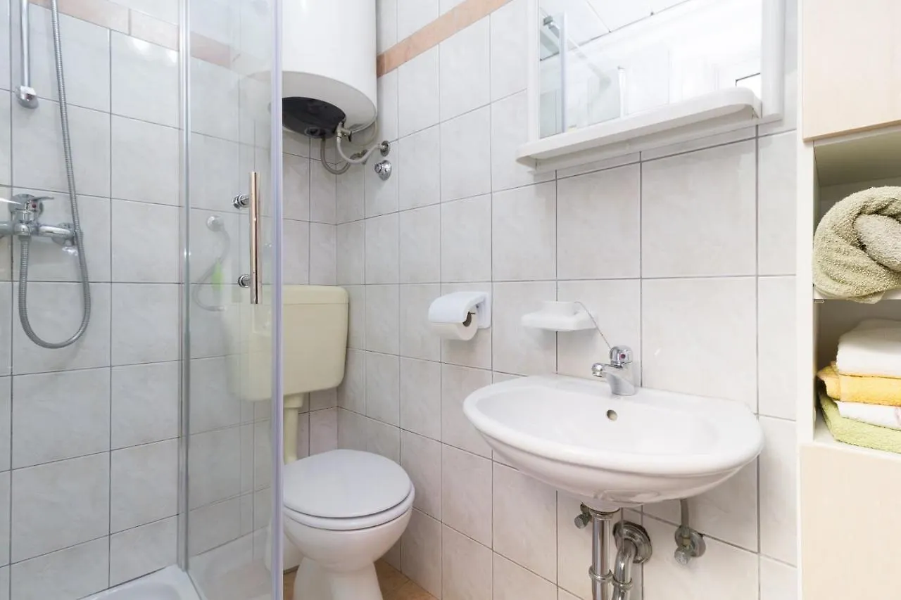 Apartment Silvia By Interhome Pula