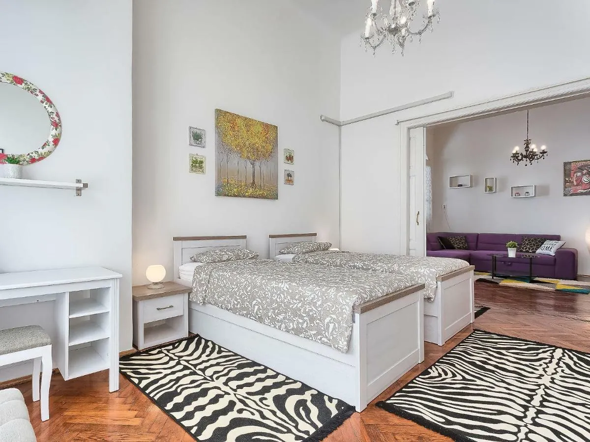 Apartment Silvia By Interhome Pula