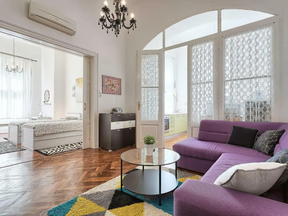 Apartment Silvia By Interhome Pula